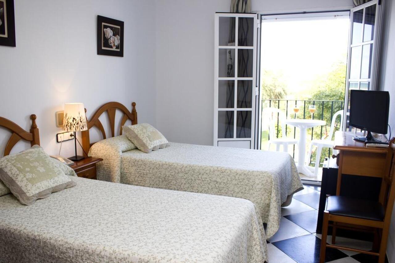 Hotel Oasis Conil De La Frontera Ngoại thất bức ảnh