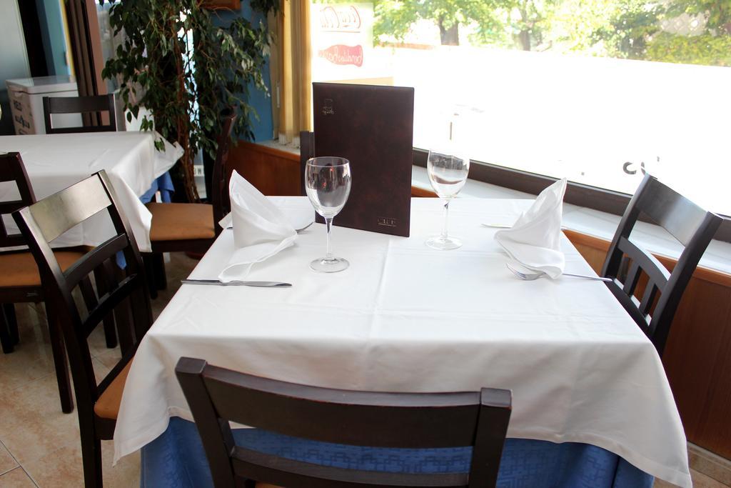 Hotel Oasis Conil De La Frontera Ngoại thất bức ảnh