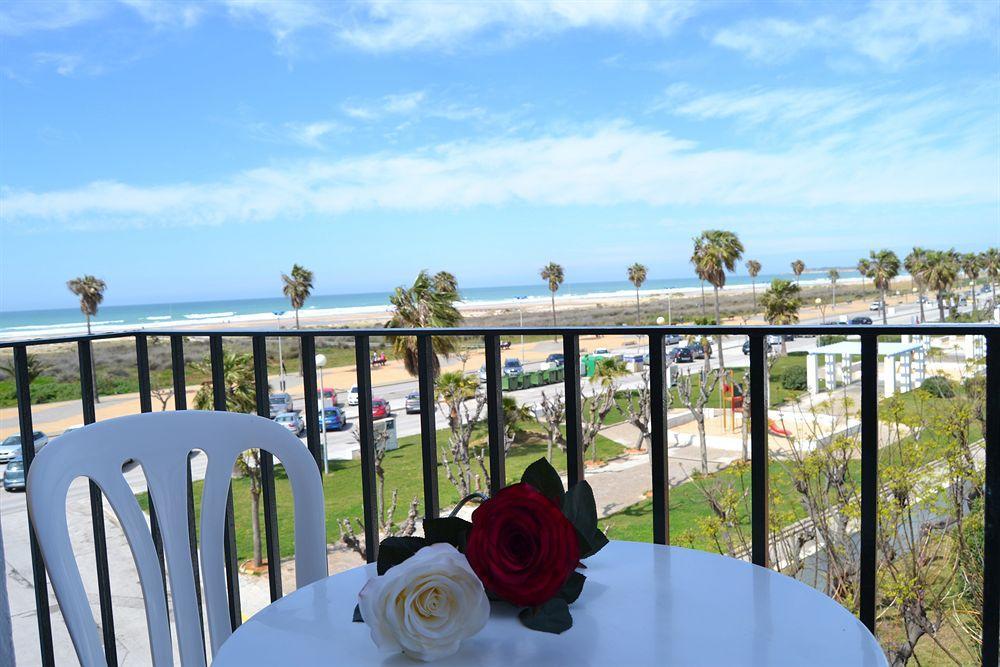 Hotel Oasis Conil De La Frontera Ngoại thất bức ảnh
