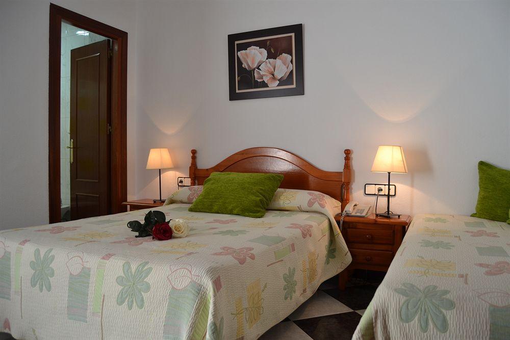 Hotel Oasis Conil De La Frontera Ngoại thất bức ảnh