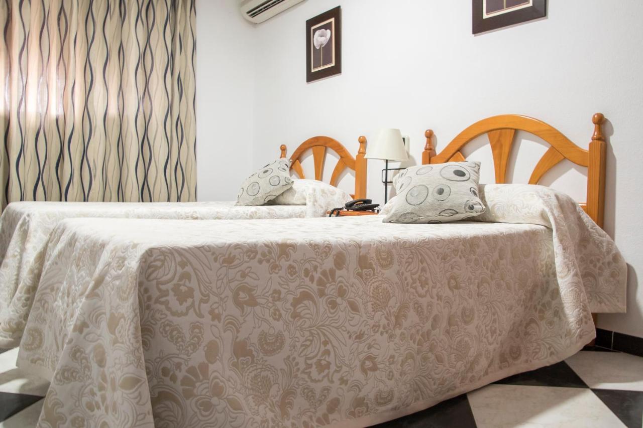 Hotel Oasis Conil De La Frontera Ngoại thất bức ảnh